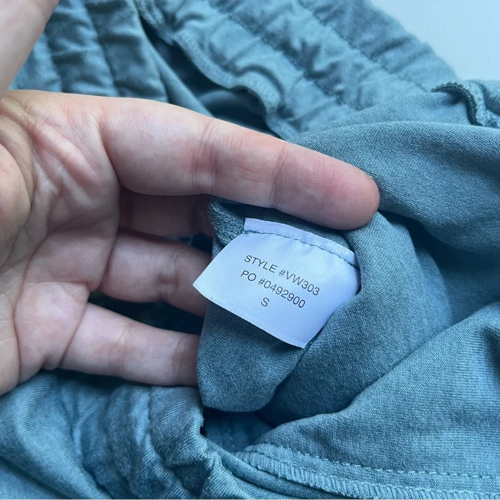 Vuori Performance Light Blue Jogger Pants Women’s Small - Picture 7 of 10